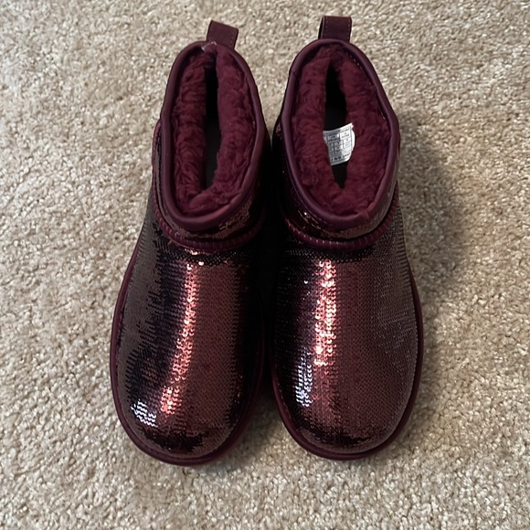 Ugg classic ultra mini mirror ball sequin cold weather bootie boot wild grape - Picture 2 of 6